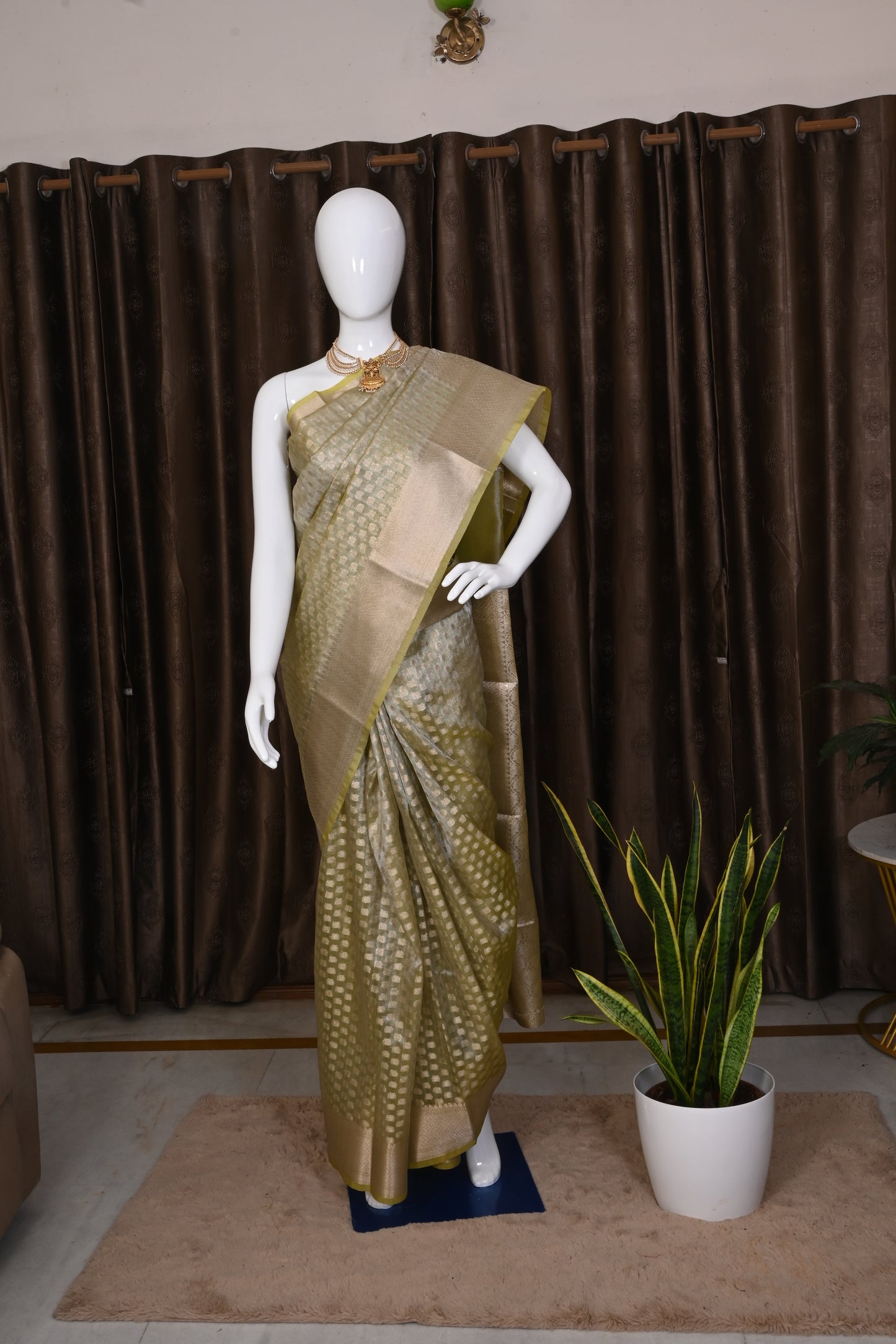BANARASI TISSUE - MNM - 17