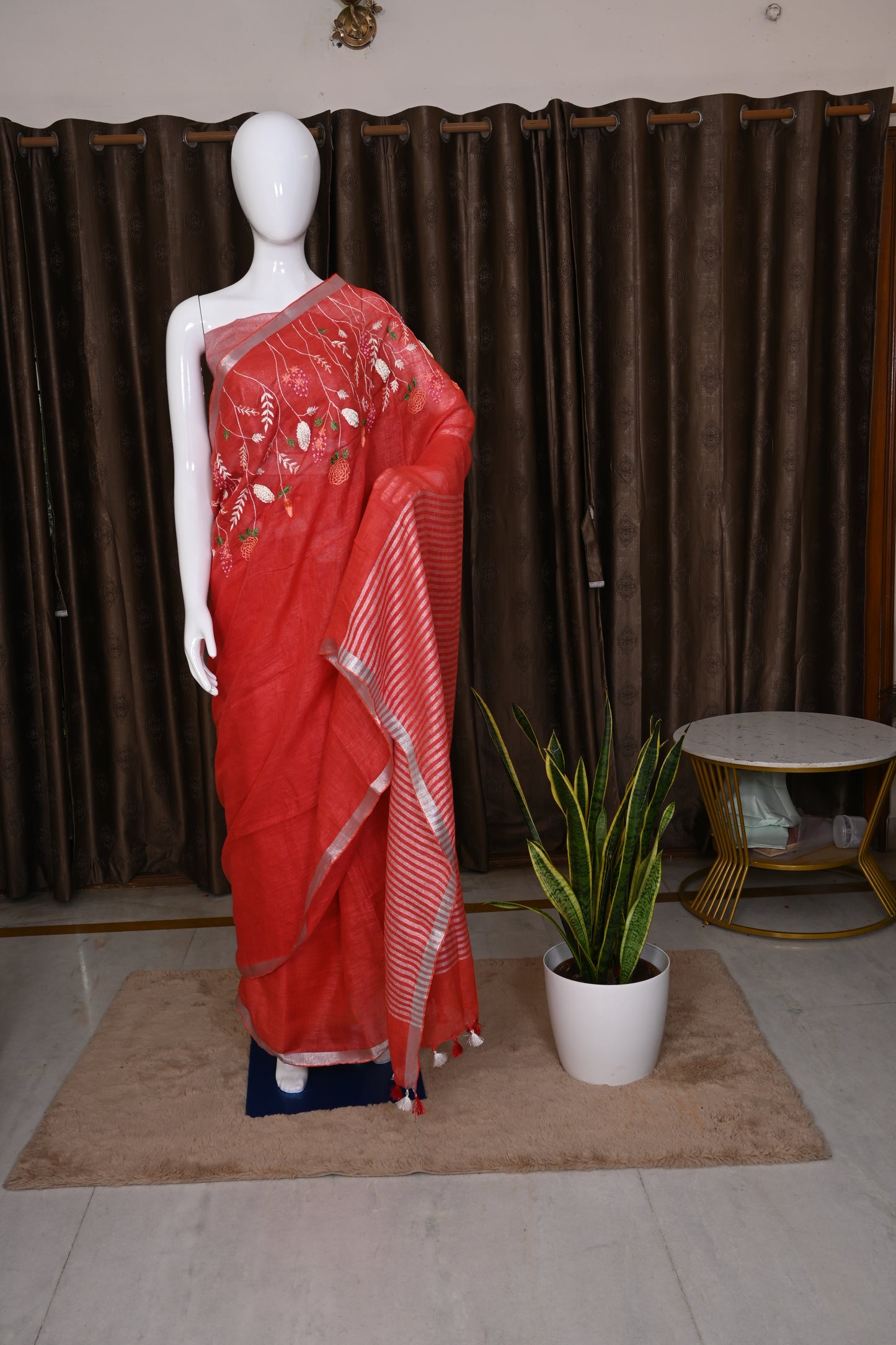 LINEN HAND EMBROIDERY - MNM - 10
